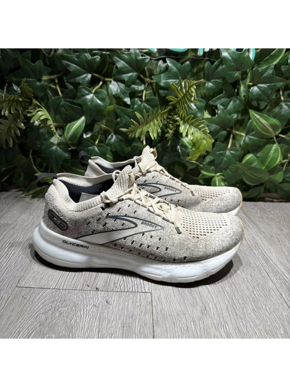 Brooks Women Glycerin StealtFit 20 1203721B163 White Running Shoes Size 8.5 B